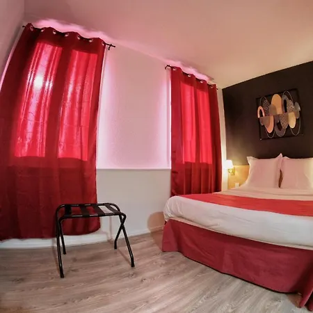 & Le Gambetta, Bergerac, Centre 호텔 3*