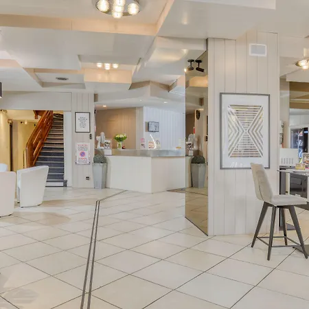 Hotel & Le Gambetta, Bergerac, Centre 3*