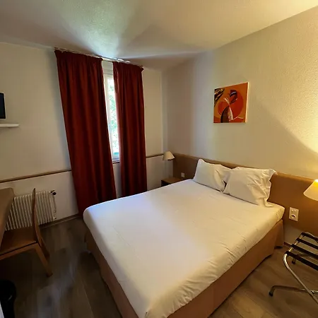 Hotel & Le Gambetta, Bergerac, Centre 3*