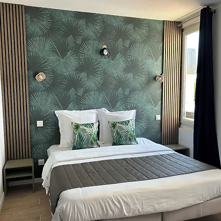 & Le Gambetta, Bergerac, Centre 3* Бержерак